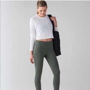 Lululemon uncovered long sleeve crop top